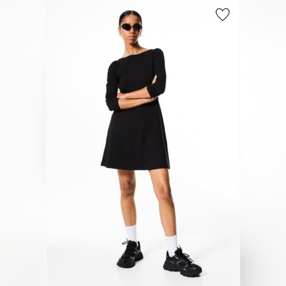 H&M  boat neck a-line 3/4 sleeve dress (m) - Picture 1 of 4